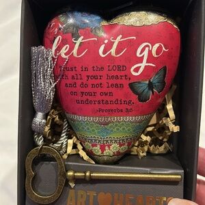 Brand New Art Hearts Let It Go Decorative Heart with Brass Key